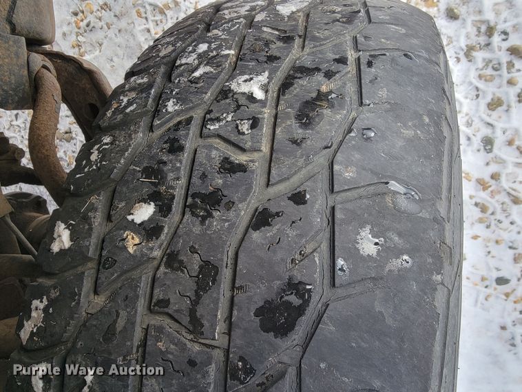 image for item LL9735 1999 Chevrolet Suburban K1500  SUV