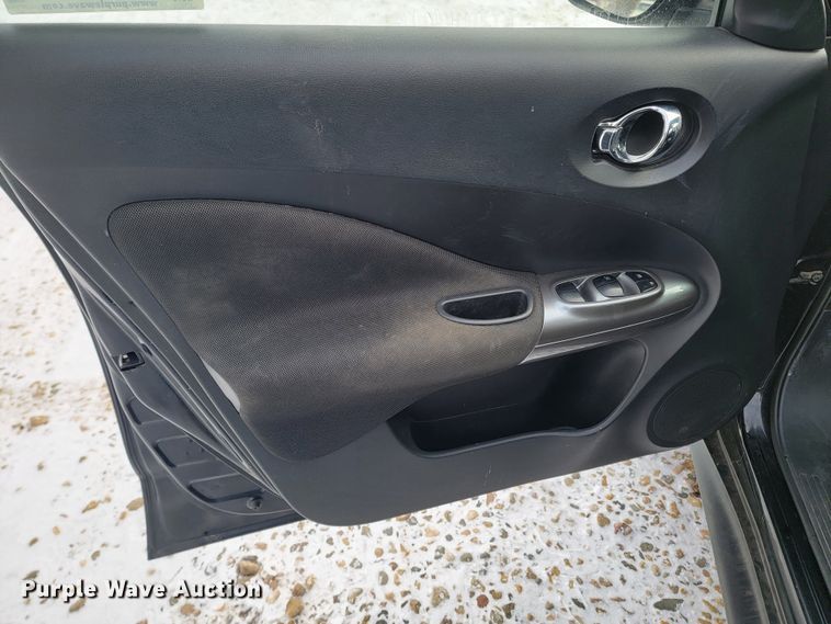 image for item LL9739 2011 Nissan Juke  SUV