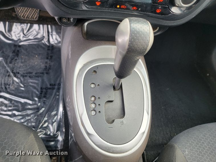 image for item LL9739 2011 Nissan Juke  SUV