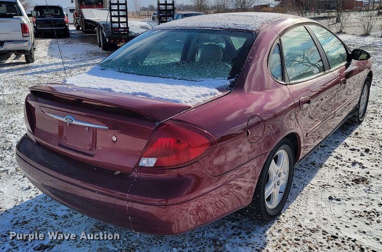 image for item LL9741 2002 Ford Taurus