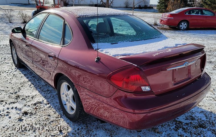 image for item LL9741 2002 Ford Taurus