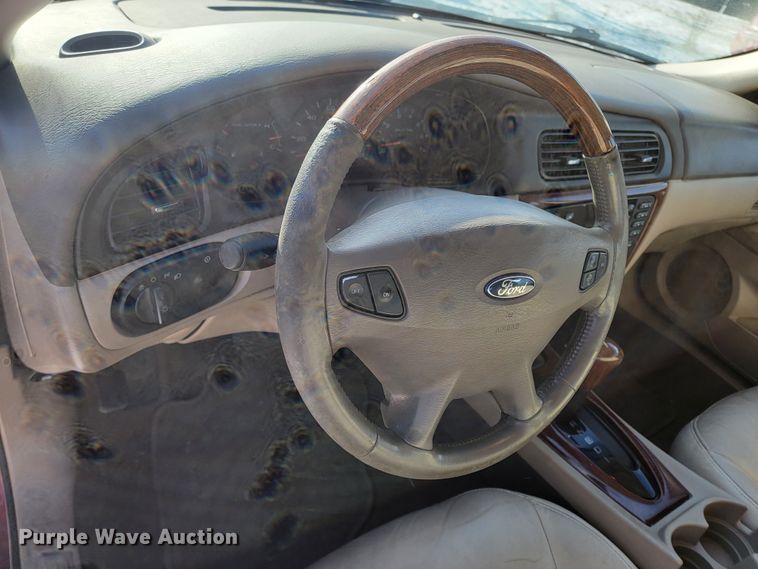 image for item LL9741 2002 Ford Taurus