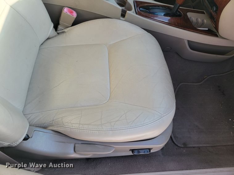 image for item LL9741 2002 Ford Taurus