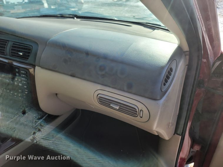 image for item LL9741 2002 Ford Taurus