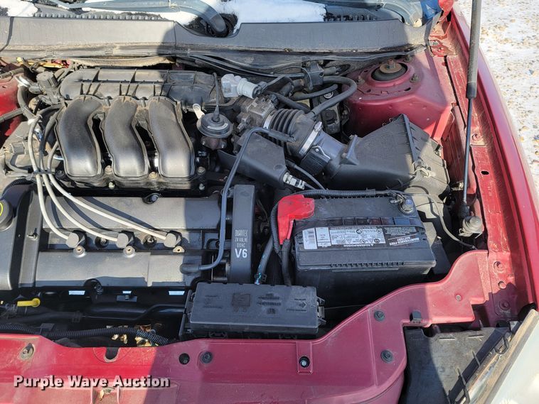 image for item LL9741 2002 Ford Taurus