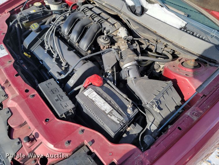 image for item LL9741 2002 Ford Taurus