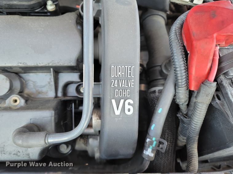 image for item LL9741 2002 Ford Taurus