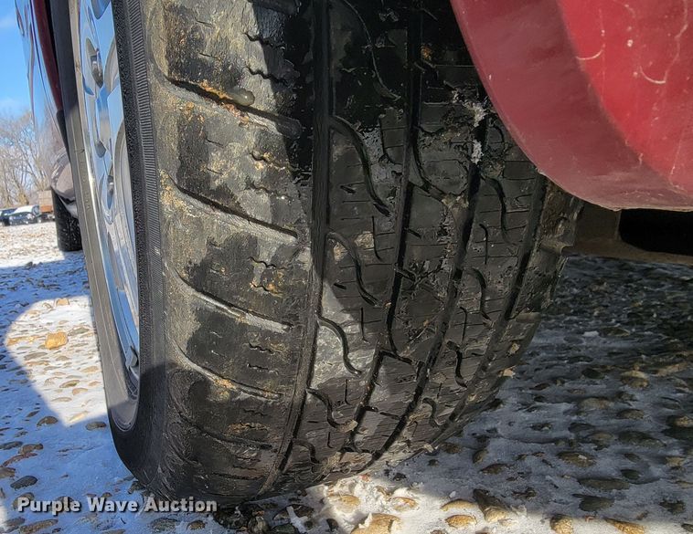 image for item LL9741 2002 Ford Taurus