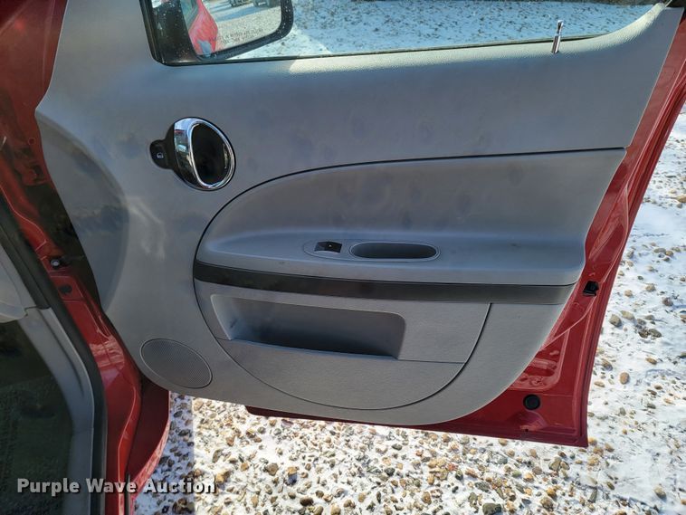 image for item LL9742 2010 Chevrolet HHR LT