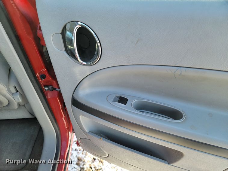 image for item LL9742 2010 Chevrolet HHR LT