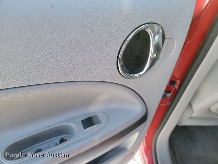 image for item LL9742 2010 Chevrolet HHR LT