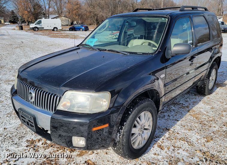 image for item LL9743 2005 Mercury Mariner  SUV