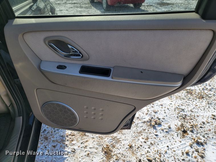 image for item LL9743 2005 Mercury Mariner  SUV