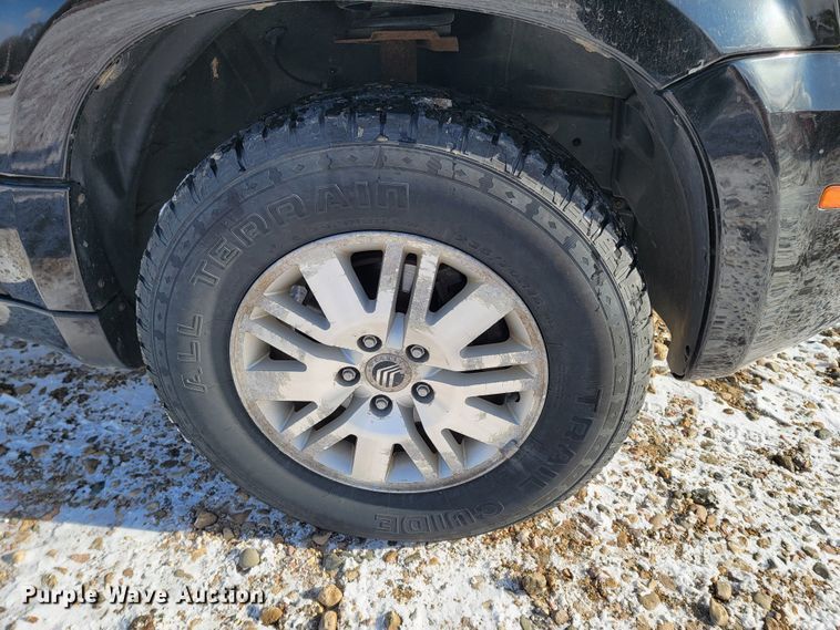 image for item LL9743 2005 Mercury Mariner  SUV