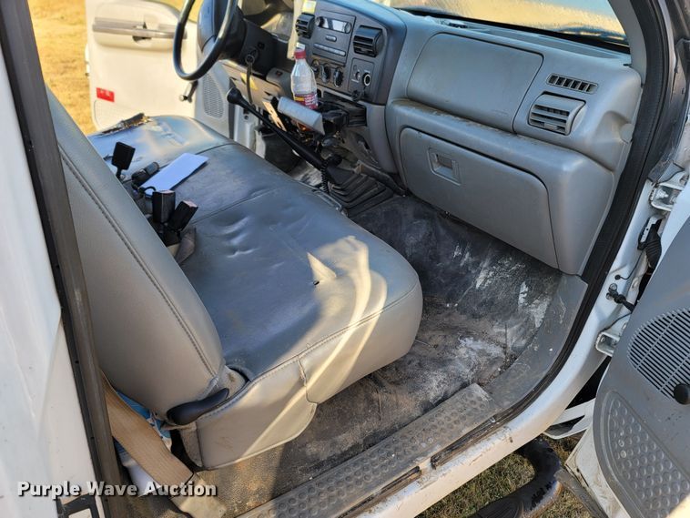 image for item LN9728 2007 Ford F550 Super Duty  bucket truck