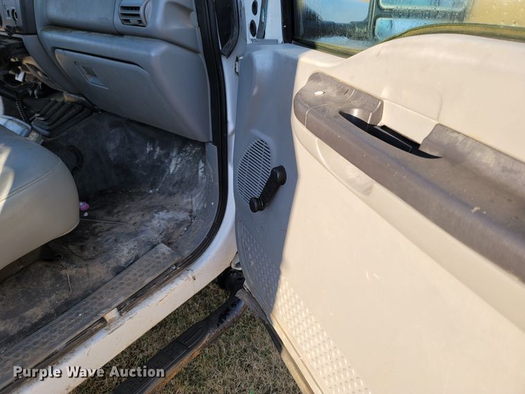 image for item LN9728 2007 Ford F550 Super Duty  bucket truck