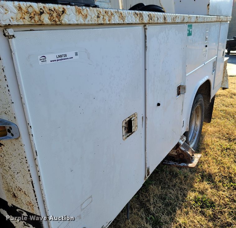 image for item LN9728 2007 Ford F550 Super Duty  bucket truck