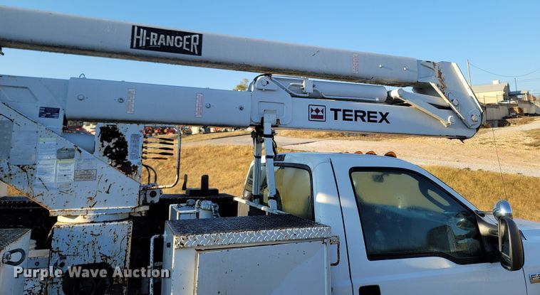 image for item LN9728 2007 Ford F550 Super Duty  bucket truck