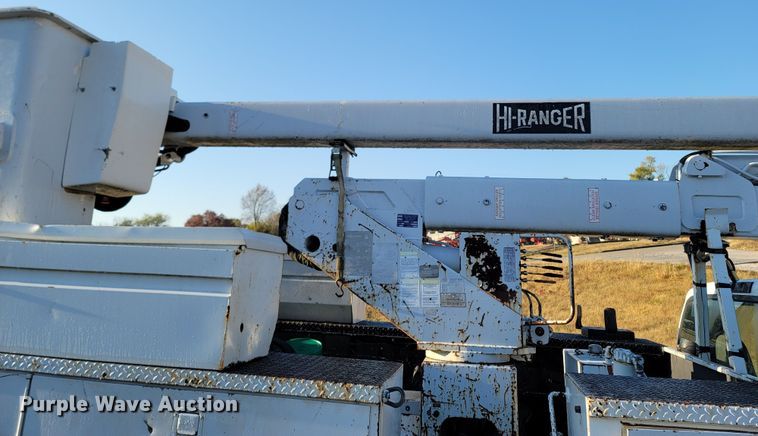image for item LN9728 2007 Ford F550 Super Duty  bucket truck