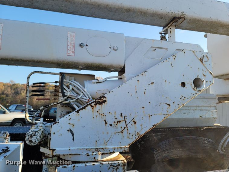 image for item LN9728 2007 Ford F550 Super Duty  bucket truck