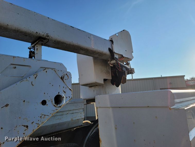 image for item LN9728 2007 Ford F550 Super Duty  bucket truck