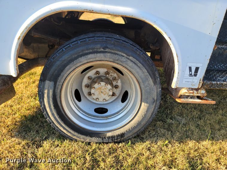 image for item LN9728 2007 Ford F550 Super Duty  bucket truck