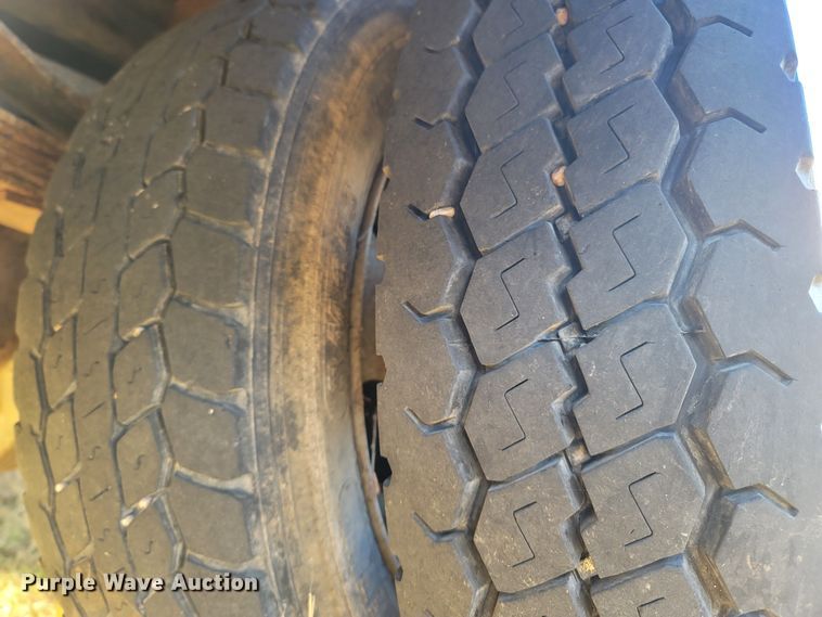 image for item LN9728 2007 Ford F550 Super Duty  bucket truck