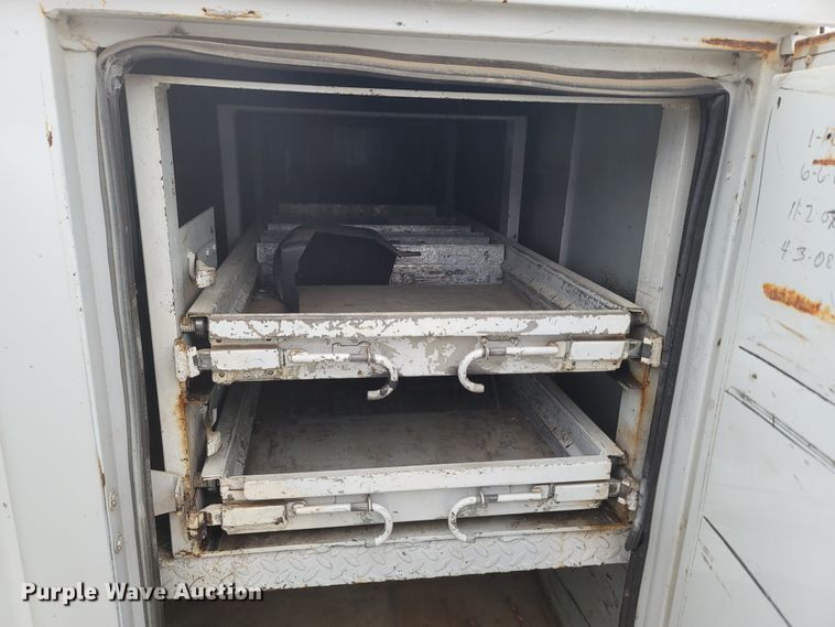 image for item LN9735 1999 Ford F450 Super Duty  utility / service truck