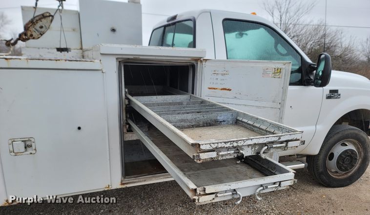 image for item LN9735 1999 Ford F450 Super Duty  utility / service truck