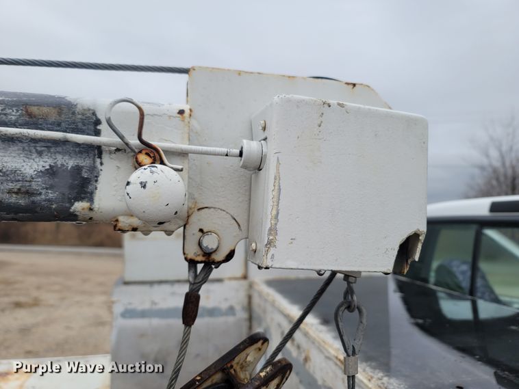 image for item LN9735 1999 Ford F450 Super Duty  utility / service truck