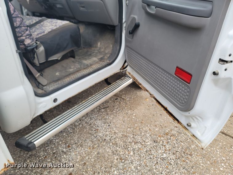 image for item LN9735 1999 Ford F450 Super Duty  utility / service truck