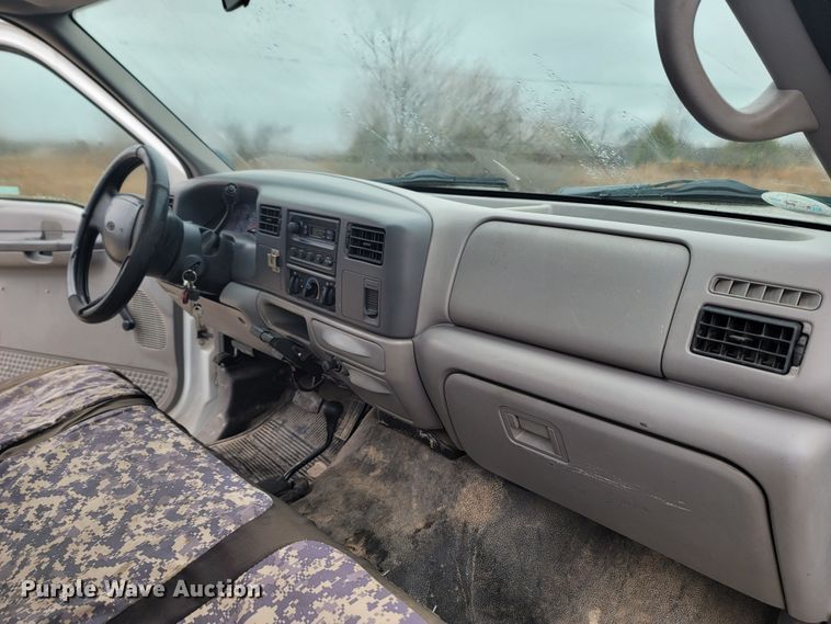 image for item LN9735 1999 Ford F450 Super Duty  utility / service truck