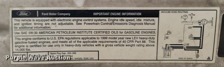 image for item LN9735 1999 Ford F450 Super Duty  utility / service truck