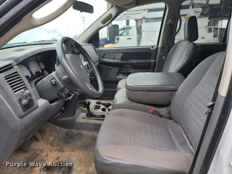 image for item LN9764 2010 Dodge Ram 5500  utility / service truck