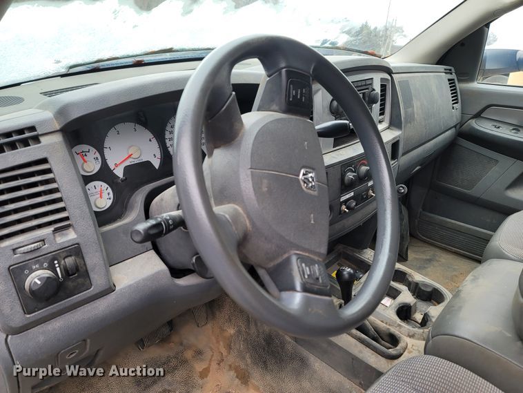 image for item LN9764 2010 Dodge Ram 5500  utility / service truck