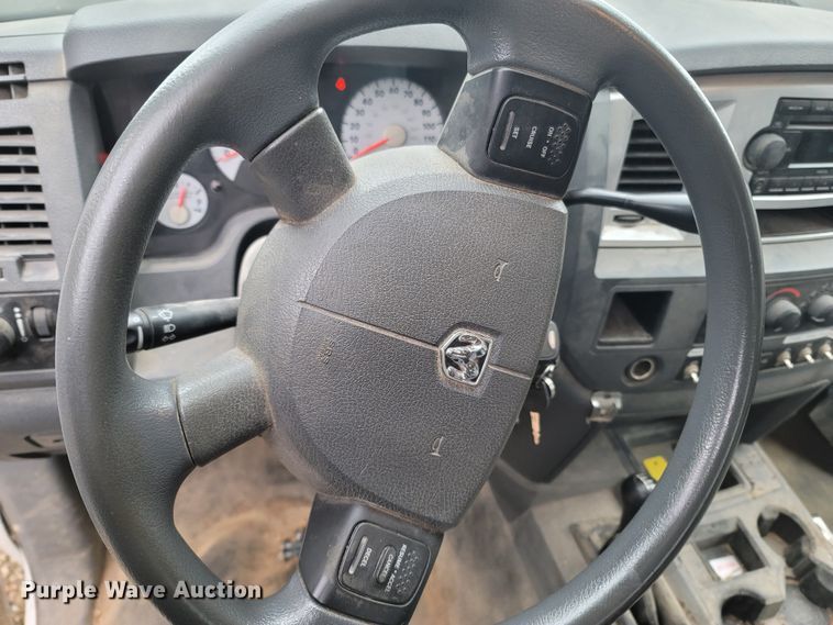 image for item LN9764 2010 Dodge Ram 5500  utility / service truck