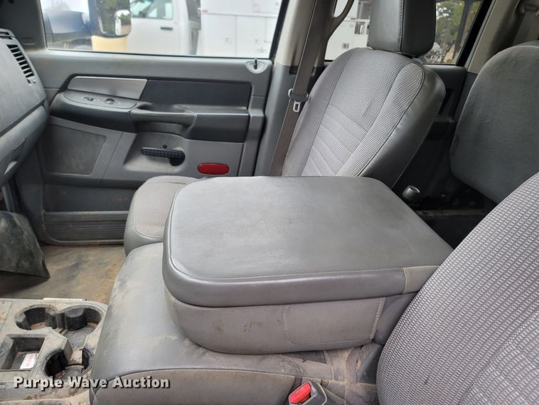 image for item LN9764 2010 Dodge Ram 5500  utility / service truck