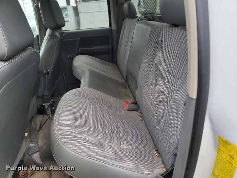 image for item LN9764 2010 Dodge Ram 5500  utility / service truck