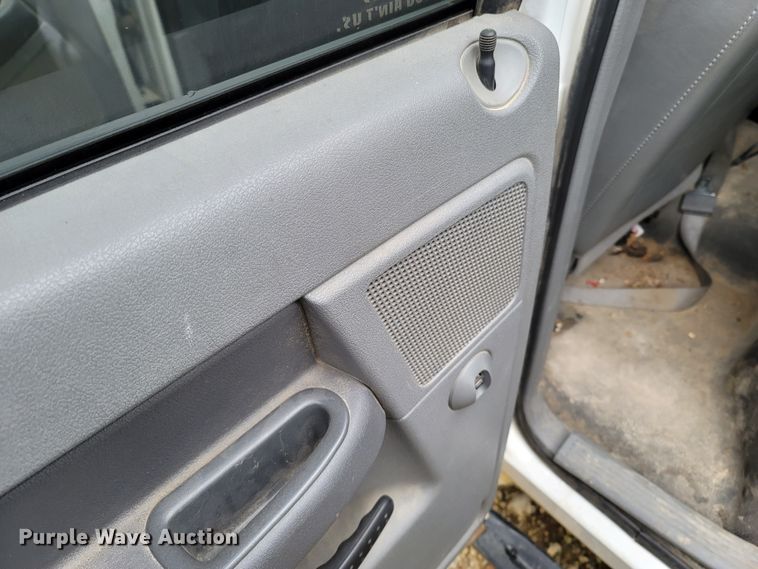 image for item LN9764 2010 Dodge Ram 5500  utility / service truck