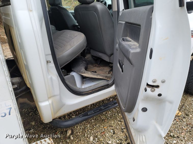 image for item LN9764 2010 Dodge Ram 5500  utility / service truck