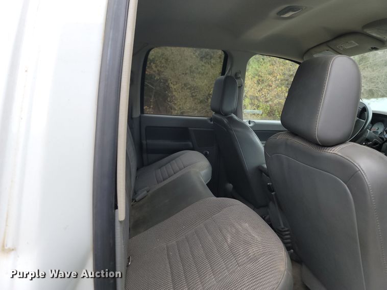 image for item LN9764 2010 Dodge Ram 5500  utility / service truck