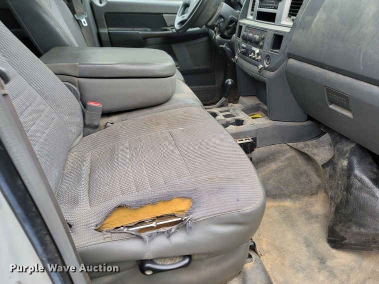 image for item LN9764 2010 Dodge Ram 5500  utility / service truck