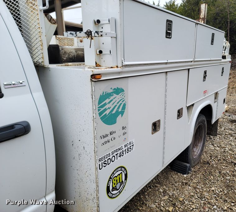 image for item LN9764 2010 Dodge Ram 5500  utility / service truck