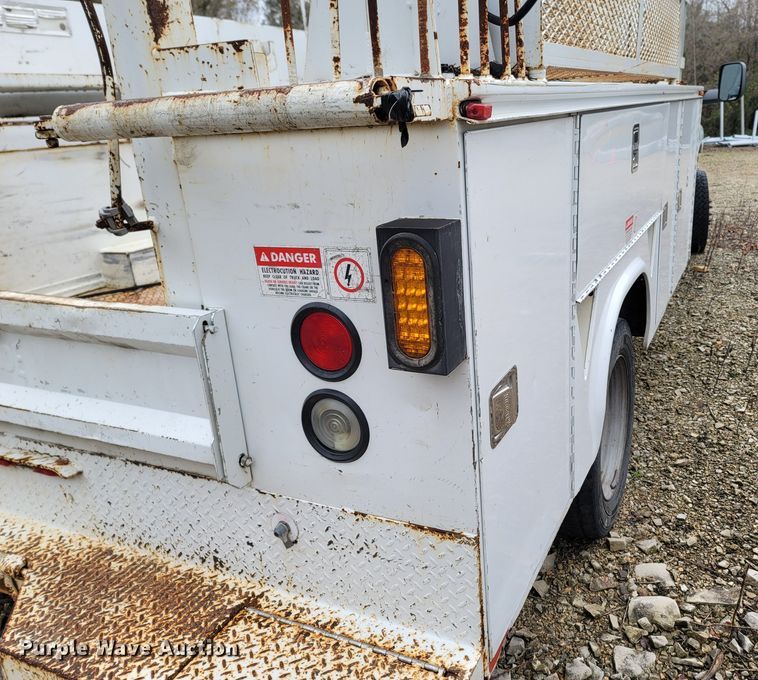 image for item LN9764 2010 Dodge Ram 5500  utility / service truck