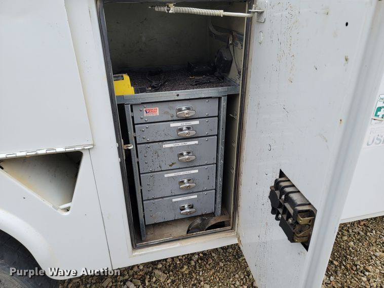 image for item LN9764 2010 Dodge Ram 5500  utility / service truck