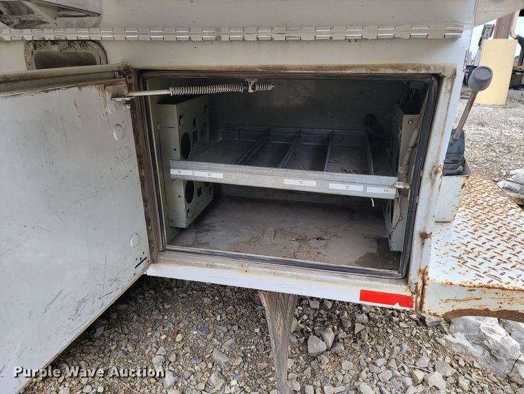 image for item LN9764 2010 Dodge Ram 5500  utility / service truck