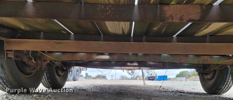 image for item LN9769 2000 Double L  utility trailer