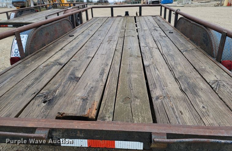 image for item LN9769 2000 Double L  utility trailer