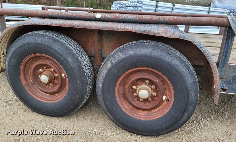 image for item LN9769 2000 Double L  utility trailer