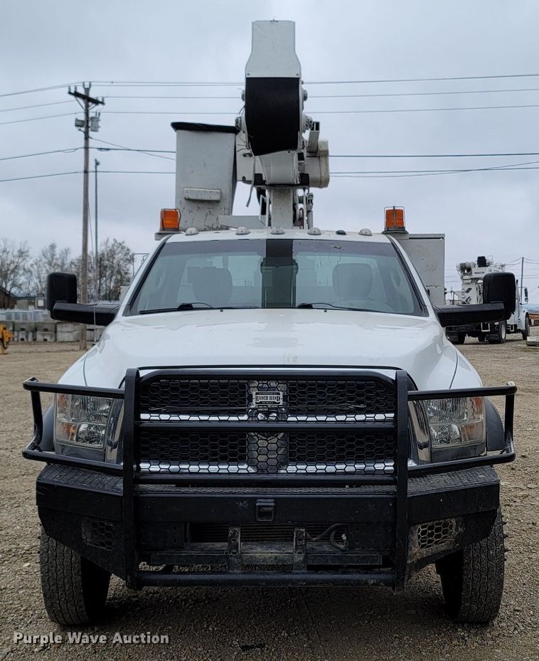 image for item LN9770 2014 Dodge Ram 5500HD  bucket truck